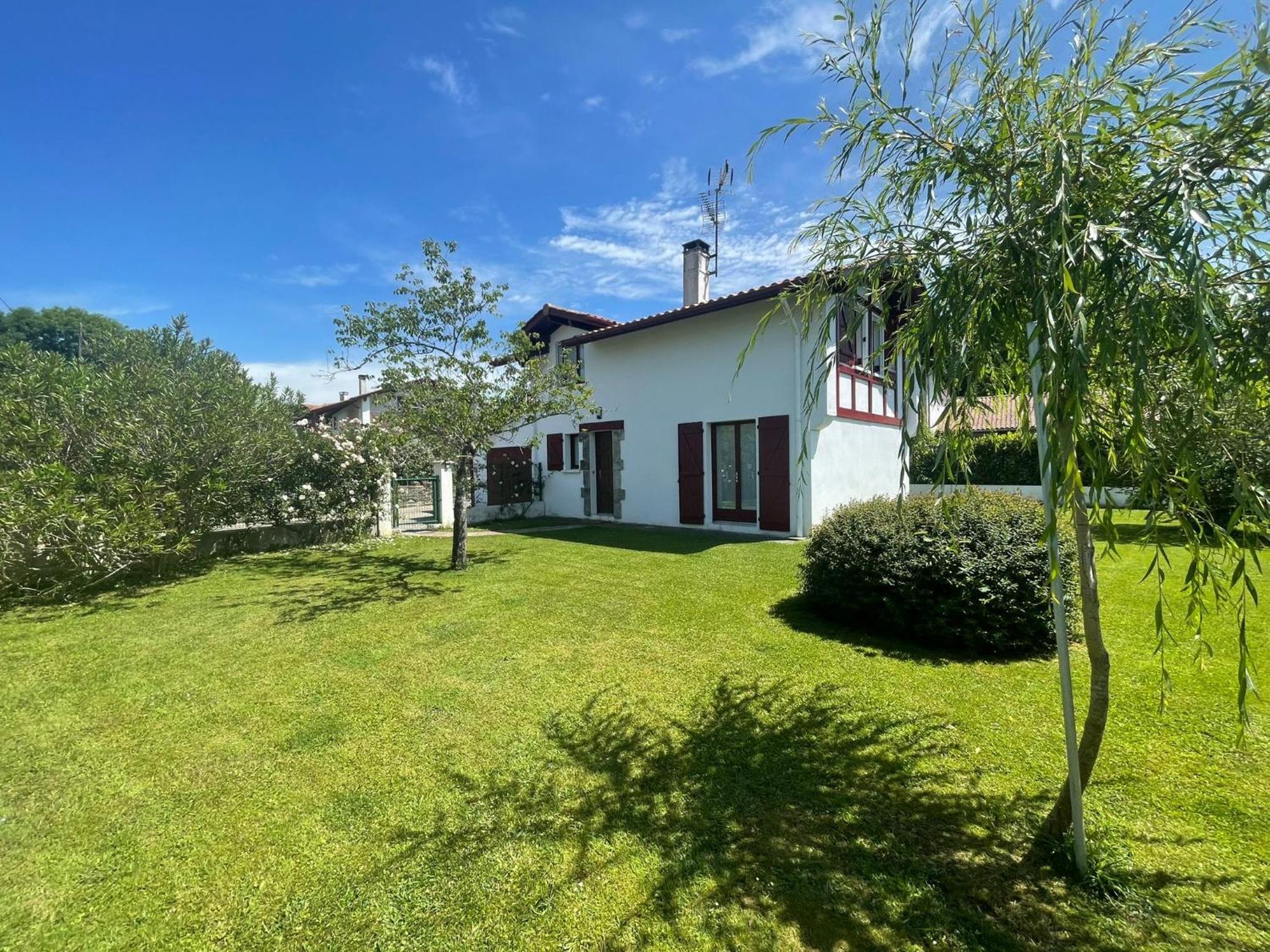 Maison Lore Mendi Elbarron Saint-Pée-sur-Nivelle Kültér fotó